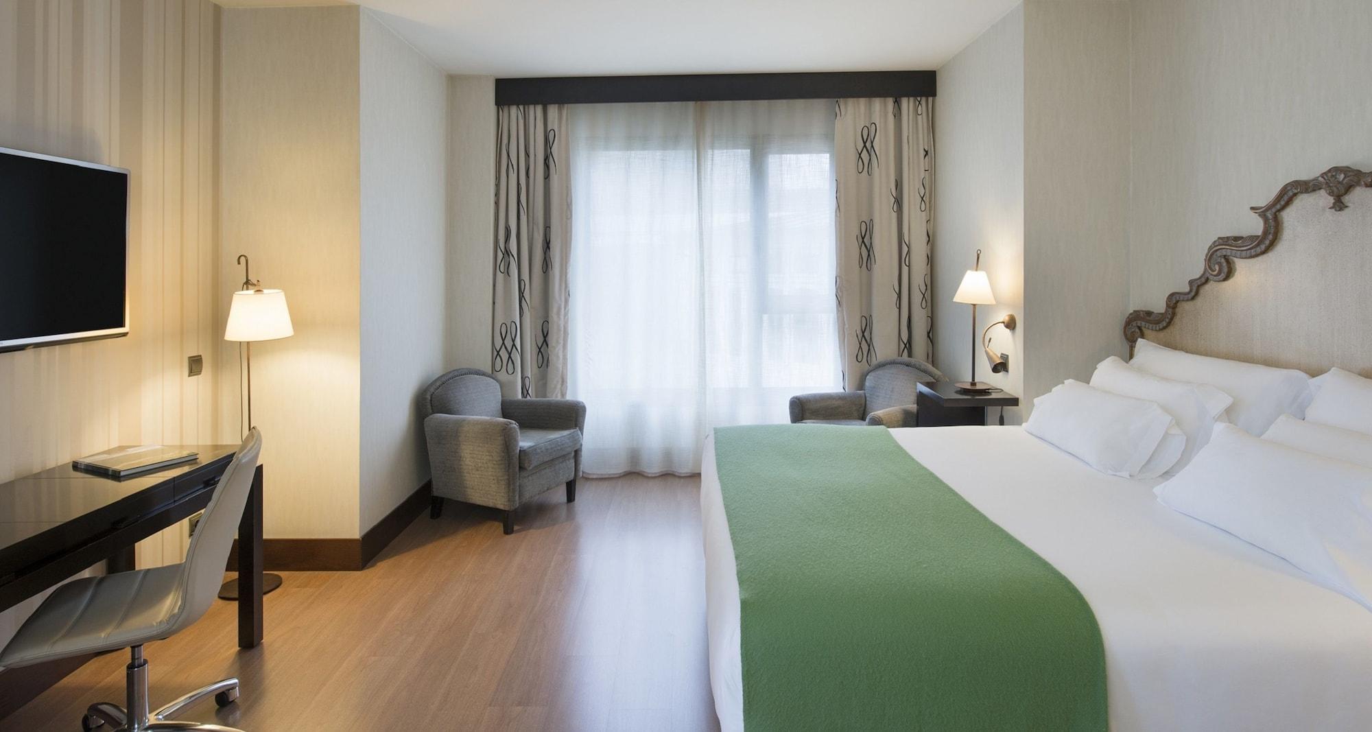 Palacio De Aviles Affiliated By Melia Dış mekan fotoğraf A room at the hotel