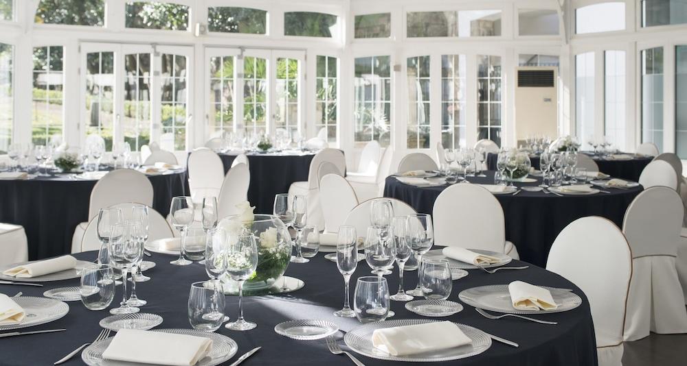 Palacio De Aviles Affiliated By Melia Dış mekan fotoğraf The Orangery