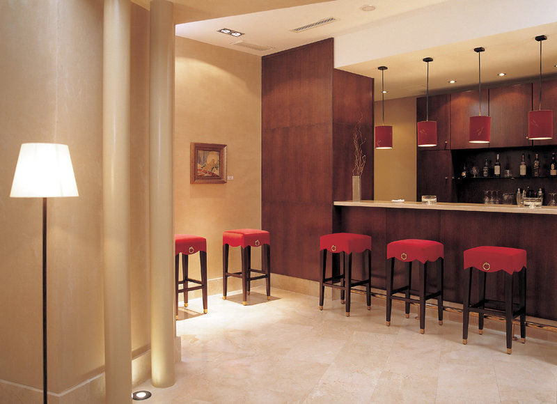 Palacio De Aviles Affiliated By Melia Restoran fotoğraf A wet bar